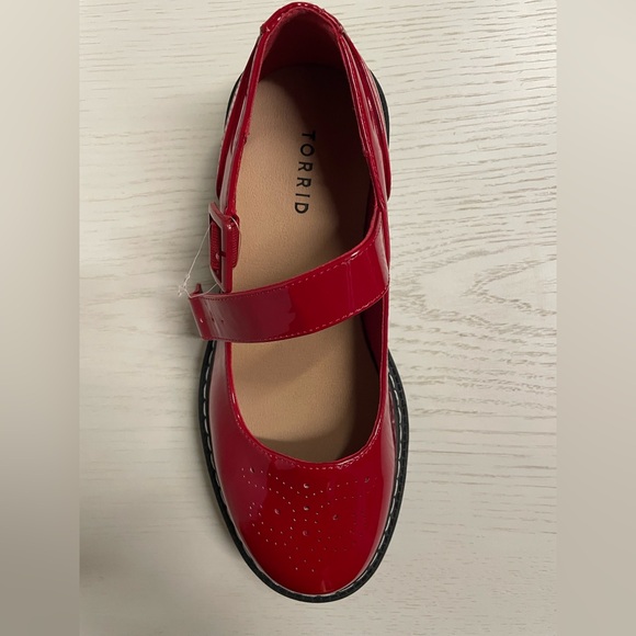 Torrid Red MARY JANE flat Shoes 9WW - Picture 3 of 5